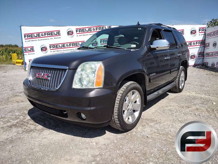 2011 GMC YUKON SLT VIN: 1GKS2CE03BR172846 4WD
