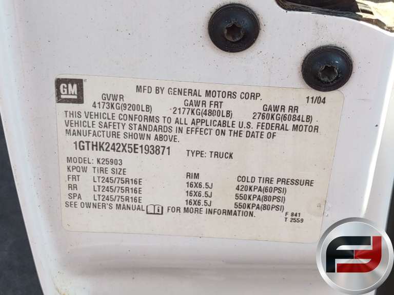 2005 GMC SIERRA 2500HD VIN: 1GTHK242X5E193871 4X4 REGULAR CAB PICKUP