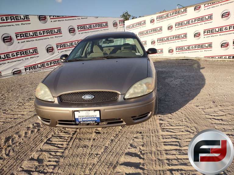 2005 FORD TAURUS VIN: 1FAFP53235A294940 2WD
