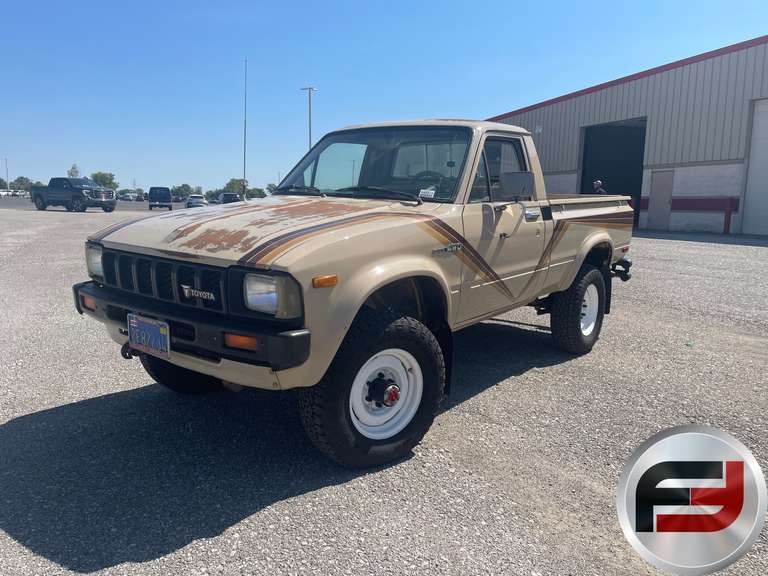 1982 TOYOTA 4WD VIN: JT4RN38D0C0041766 PICKUP