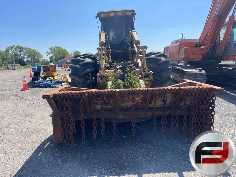 BLOUNT HYDRO-AX 721E FORESTRY MULCHER SN: 7905