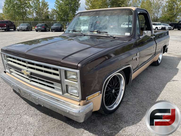 1985 CHEVROLET C/K PICKUP VIN: 2GCDC14H3F1181655 PICKUP
