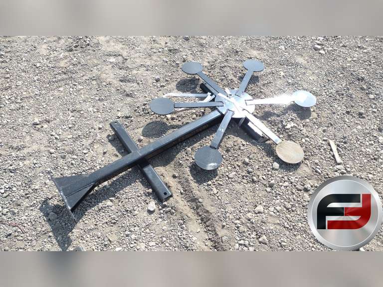 UNUSED WINDMILL SHAPED SHOOTING TARGET