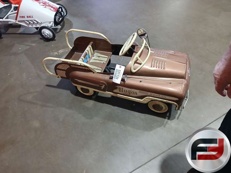 STATION WAGON PEDEL CAR