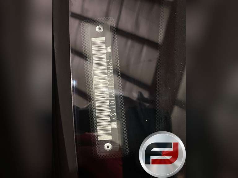 2006 PONTIAC SOLSTICE ROADSTER CONVERTIBLE COUPE VIN: 1G2MB33B16Y101587