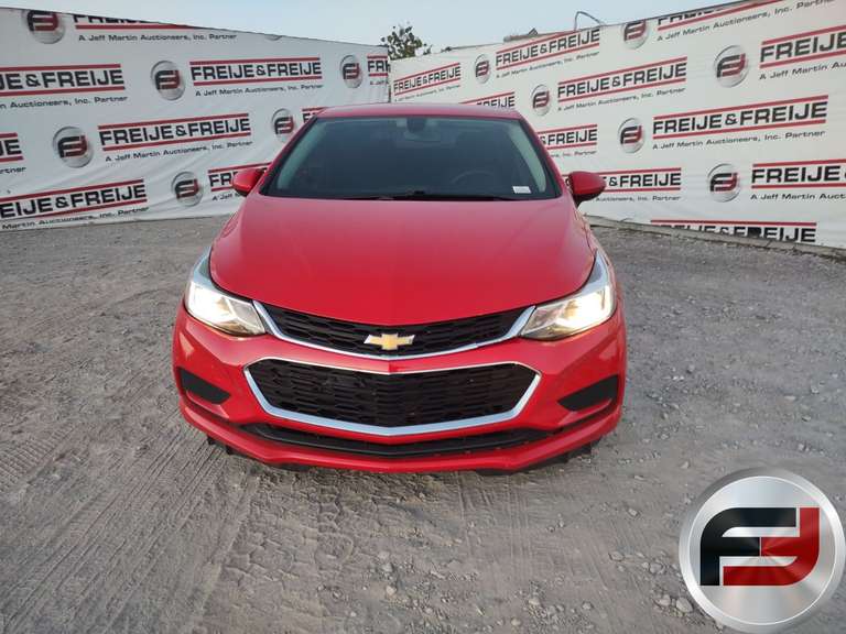 2018 CHEVROLET CRUZE VIN: 1G1BE5SM3J7107259 2WD