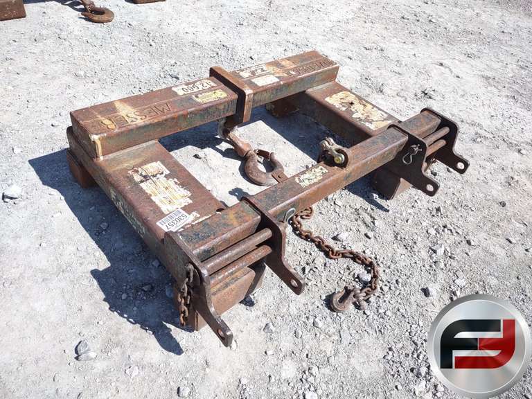 LIFT PLATE FORK POCKETS