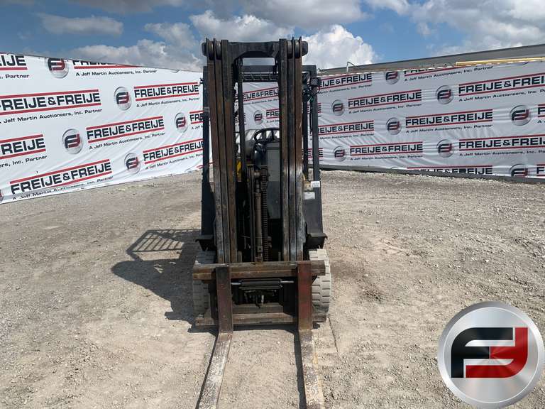 YALE GTC050 4650 LB CUSHION TIRE FORKLIFT SN: E187V03602U