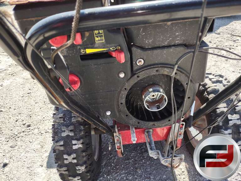 YARD MACHINE 30' WALK BEHIND SNOW BLOWER SN: 1H120B30218