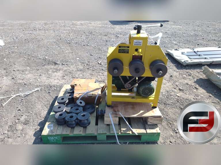 PIPE BENDING MACHINE WITH MUTIPLE SIZE DIES