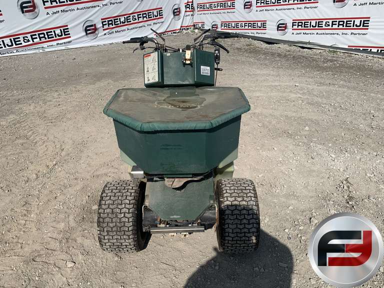 PERMAGREEN TRIUMPH SELF PROPELLED SPREADER/SPRAYER