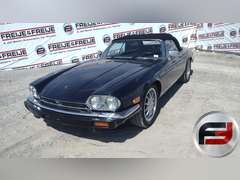 1988 JAGUAR XJS CONVERTIBLE VIN: SAJNV5847JC143475