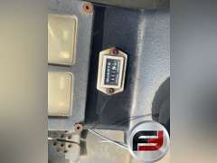 1994 BOBCAT X331 MINI EXCAVATOR SN: 511920316