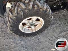 2016 JOHN DEERE 850XUV UTV SN: 1M0855DECGM112711