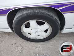 1995 CHEVROLET MONTE CARLO BRICKYARD 400 PACE CAR VIN: 2G1WX12X8S9119356