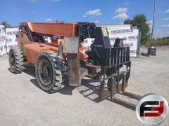 2017 JLG 10054 10000 LB TELESCOPIC FORKLIFT SN: 0160081379