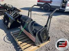 UNUSED 2025 DERETTE V1000 STAND ON MULTI TERRAIN LOADER SN: 25015512