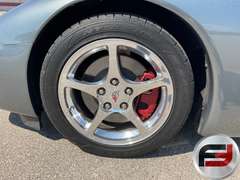 2004 CHEVROLET CORVETTE CONVERTIBLE VIN: 1G1YY32G945130948