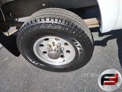 2005 GMC SIERRA 2500HD VIN: 1GTHK242X5E193871 4X4 REGULAR CAB PICKUP