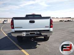 2005 GMC SIERRA 2500HD VIN: 1GTHK242X5E193871 4X4 REGULAR CAB PICKUP