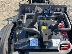 UNUSED 2025 DERETTE V1000 STAND ON MULTI TERRAIN LOADER SN: 25015512