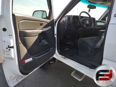 2005 GMC SIERRA 2500HD VIN: 1GTHK242X5E193871 4X4 REGULAR CAB PICKUP