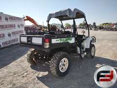 2016 JOHN DEERE 850XUV UTV SN: 1M0855DECGM112711