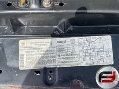 1985 CHEVROLET C/K PICKUP VIN: 2GCDC14H3F1181655 PICKUP