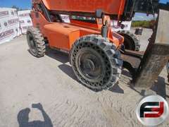 2017 JLG 10054 10000 LB TELESCOPIC FORKLIFT SN: 0160081379