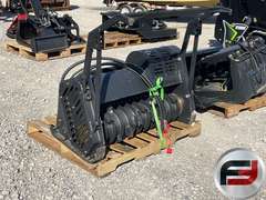 UNUSED 2025 DERETTE V1000 STAND ON MULTI TERRAIN LOADER SN: 25015512