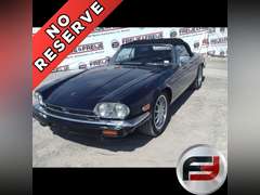 1988 JAGUAR XJS CONVERTIBLE VIN: SAJNV5847JC143475
