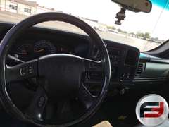 2005 GMC SIERRA 2500HD VIN: 1GTHK242X5E193871 4X4 REGULAR CAB PICKUP