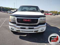 2005 GMC SIERRA 2500HD VIN: 1GTHK242X5E193871 4X4 REGULAR CAB PICKUP