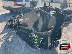 UNUSED 2025 DERETTE V1000 STAND ON MULTI TERRAIN LOADER SN: 25015512