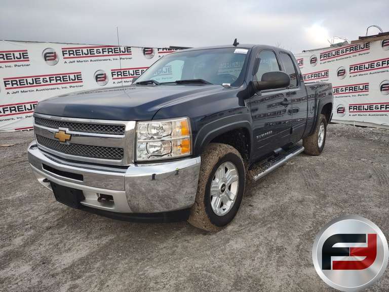 2012 CHEVROLET SILVERADO LT EXTENDED CAB 4X4 PICKUP VIN: 1GCRKSE72CZ205399