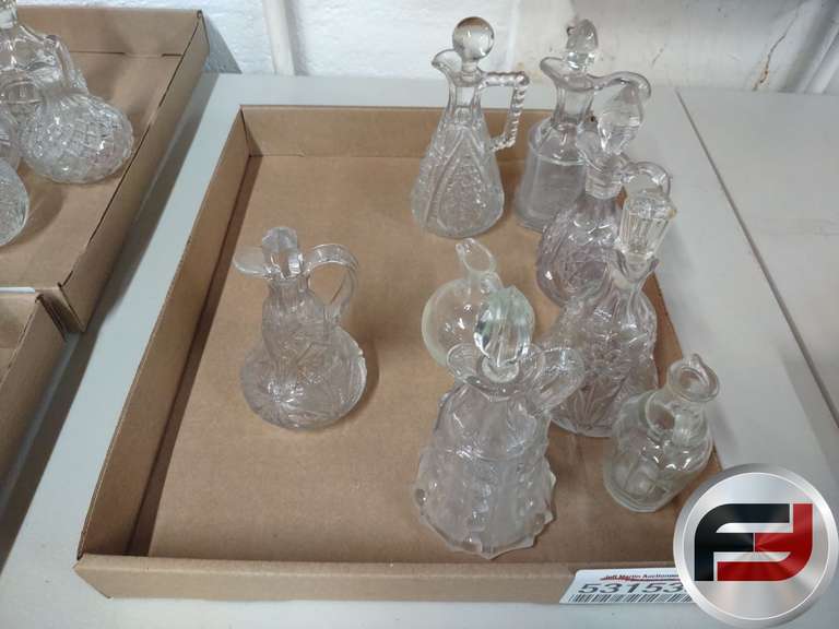 VINEGAR AND OIL DECANTERS, QTY OF 8
