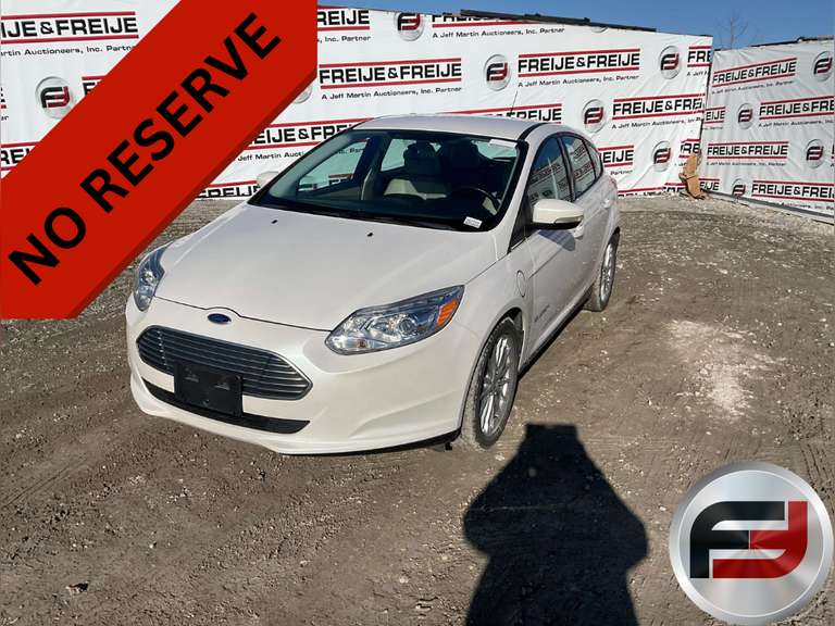 2013 FORD FOCUS VIN: 1FADP3R41DL235845 FWD