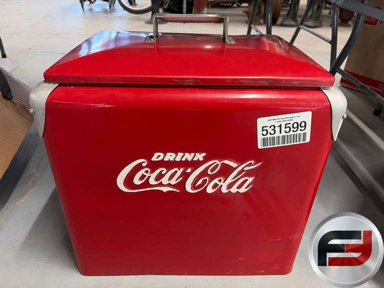 COCA-COLA COOLER, MISSING CARRY HANDLE