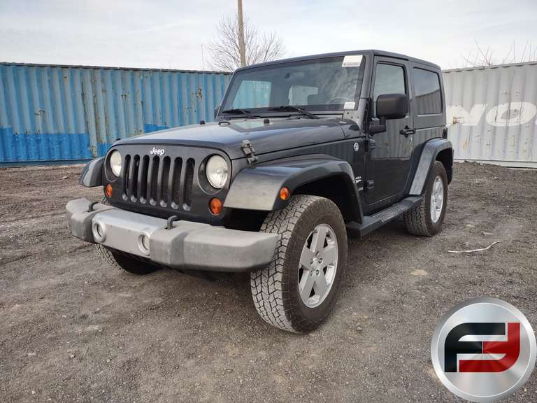 2010 JEEP WRANGLER SAHARA VIN: 1J4AA5D10AL122823 4WD