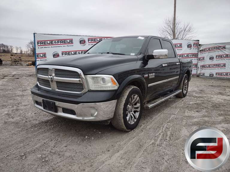 2015 RAM 1500 LIMITED LARAMIE LONGHORN LIMITED LONGHORN CREW CAB 4X4 PICKUP VIN: 1C6RR7PT6FS660165