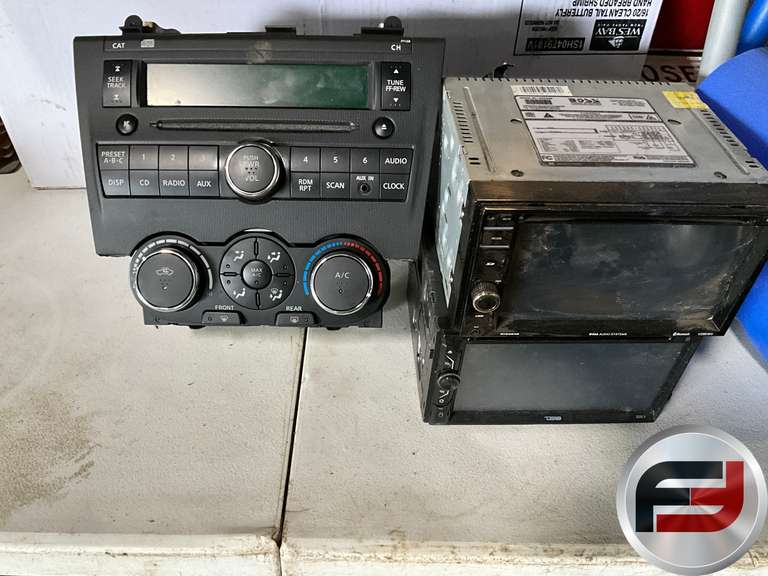 QTY OF 8 CAR STEREOS