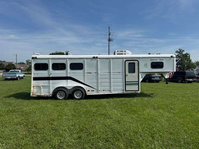 WW 3-Horse Slant GN Trailer