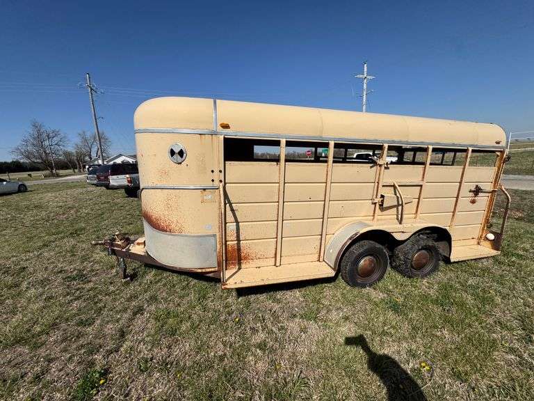 1997 WW 16’ bumper hitch Stock Trailer