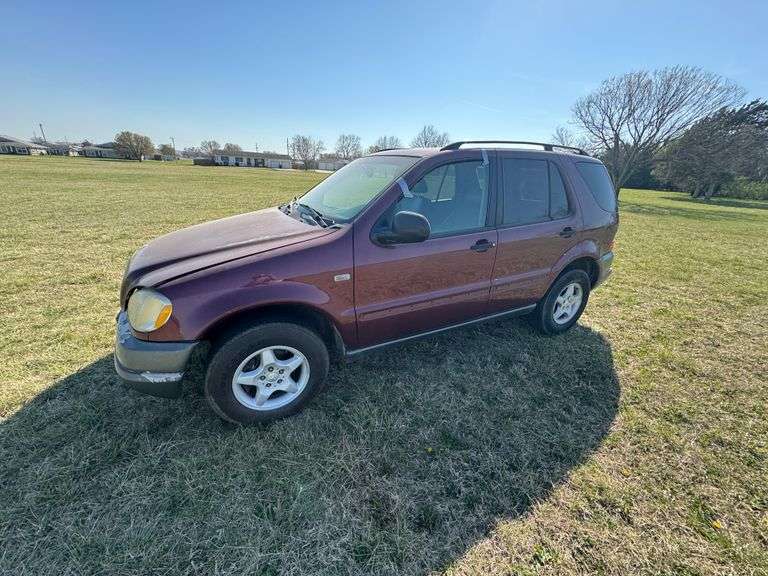 1999 Mercedes “ML320” 4-dr. SUV
