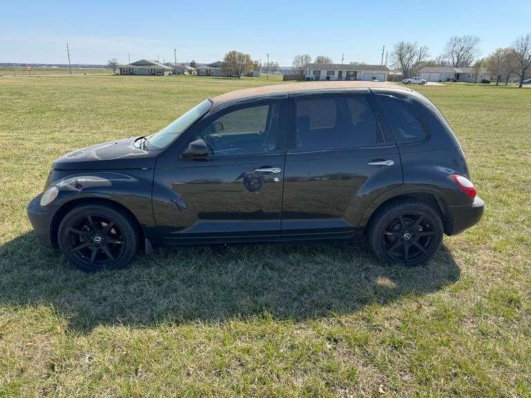 2008 Chrysler PT Cruiser 4-dr. Car