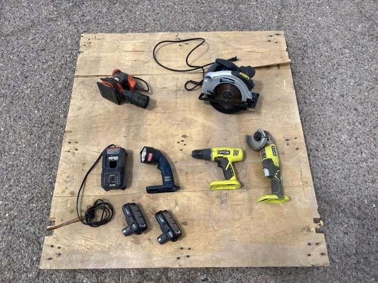 (8)pcs -18V Ryobi Tools w/2Batts/Chgr, Saw, Sander
