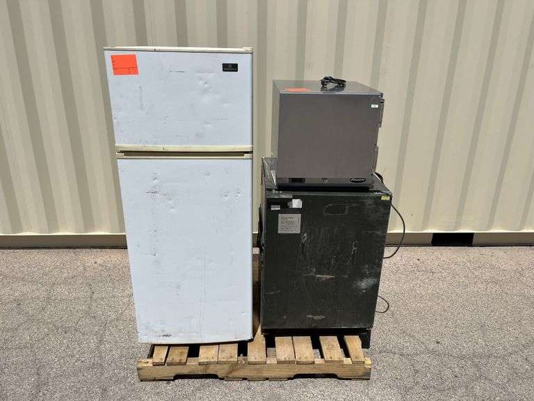 (3)pcs - Commercial Refrigerators
