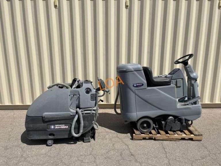 (2)pcs - Advance Floor Cleaning Machines