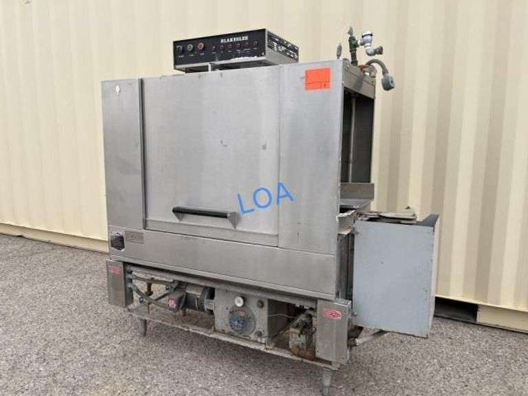 School Surplus- Blakeslee Professional DishWasher