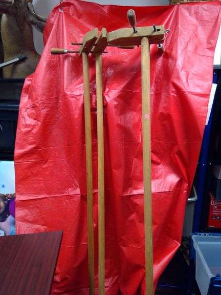 2 OLD JORGENSEN WOODEN CLAMPS, 6' IN LENGTH